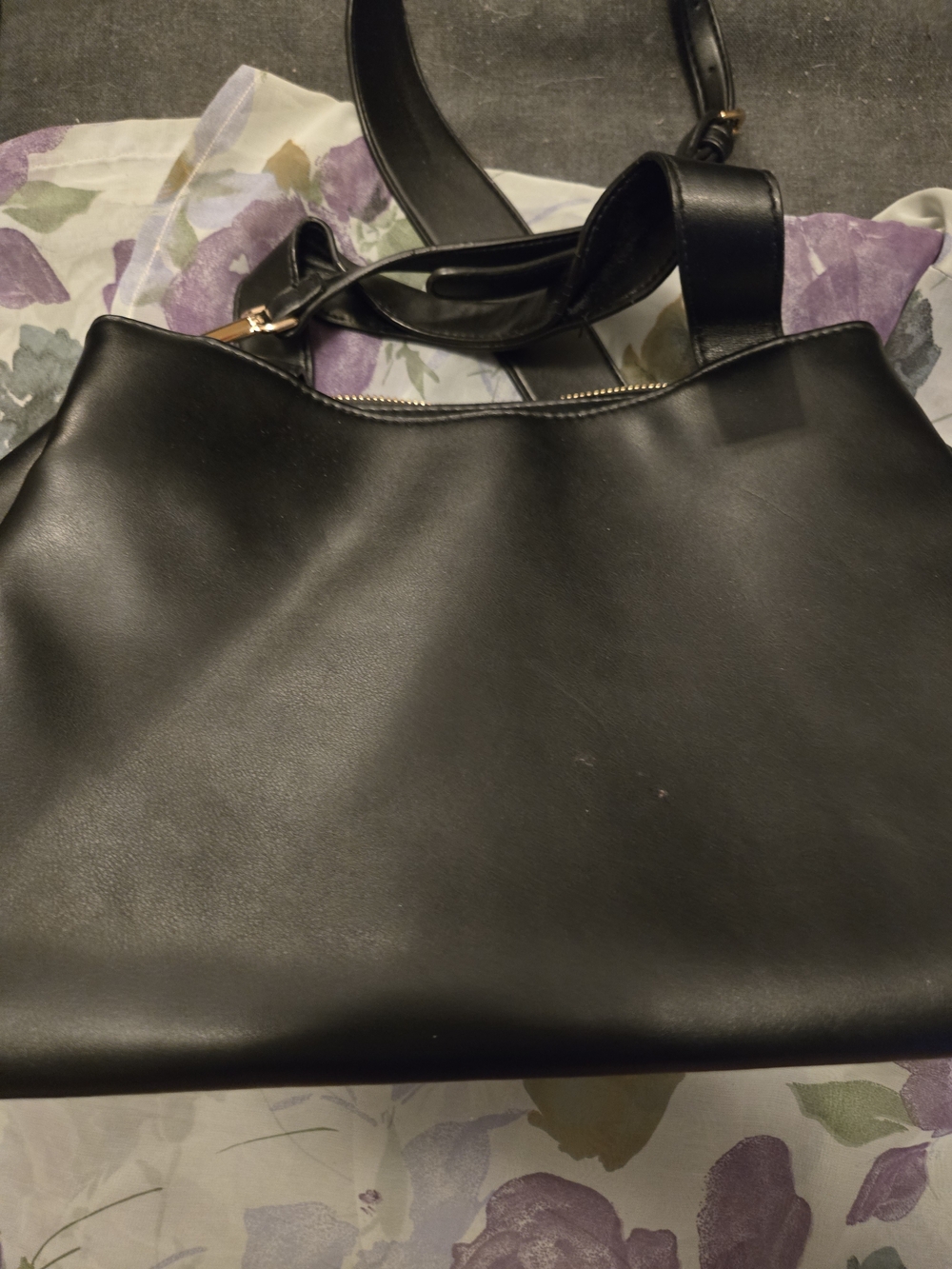 Classic Black Women’s Leather Tote Bag